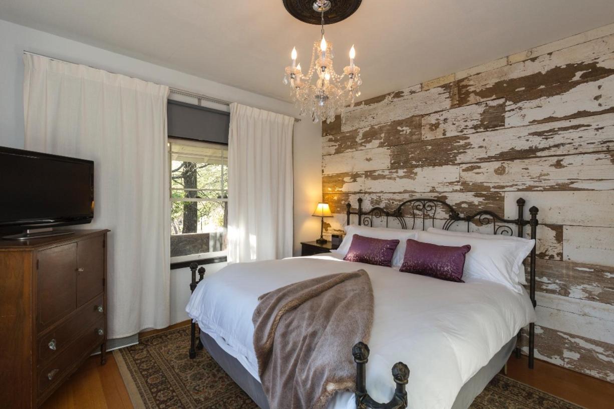 Bed and Breakfast Bed And Barrel At Stonehouse Cellars Clearlake Oaks Экстерьер фото
