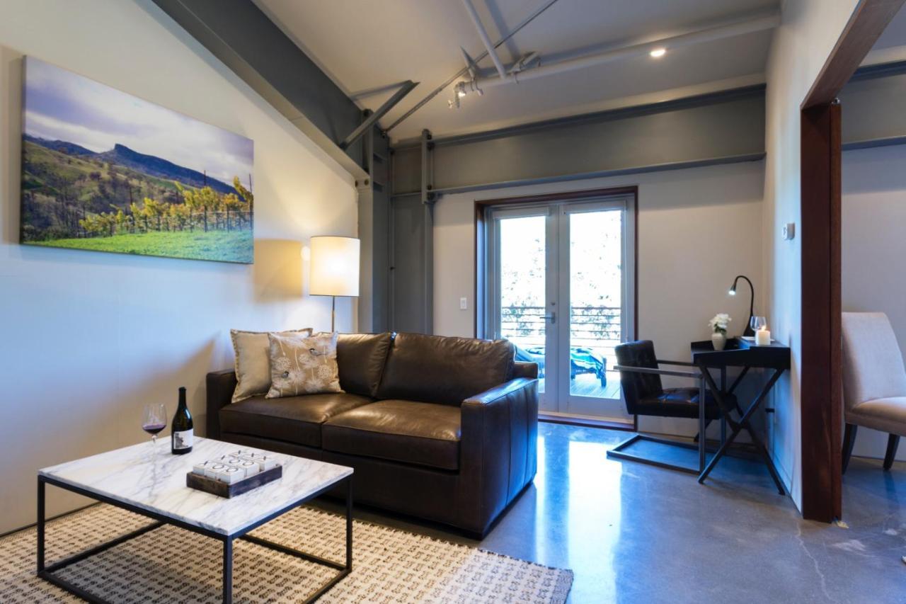 Bed and Breakfast Bed And Barrel At Stonehouse Cellars Clearlake Oaks Экстерьер фото